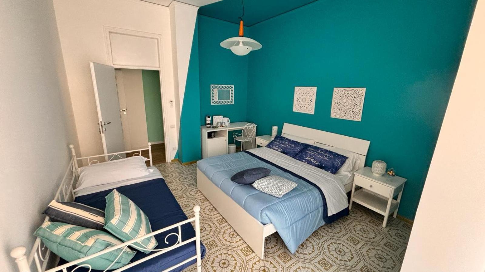 Reginella Guest House ซาแลร์โน ภายนอก รูปภาพ