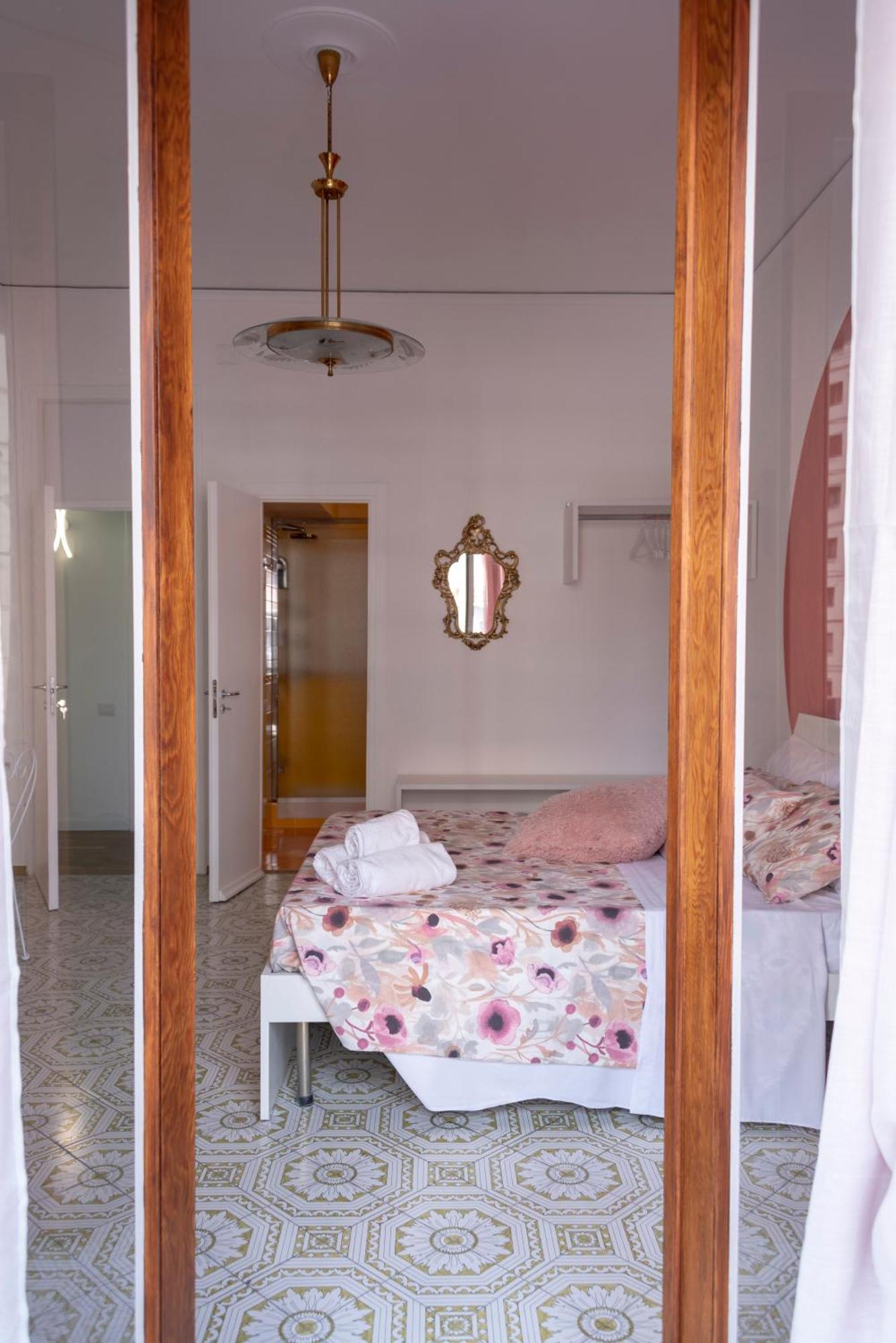 Reginella Guest House ซาแลร์โน ภายนอก รูปภาพ