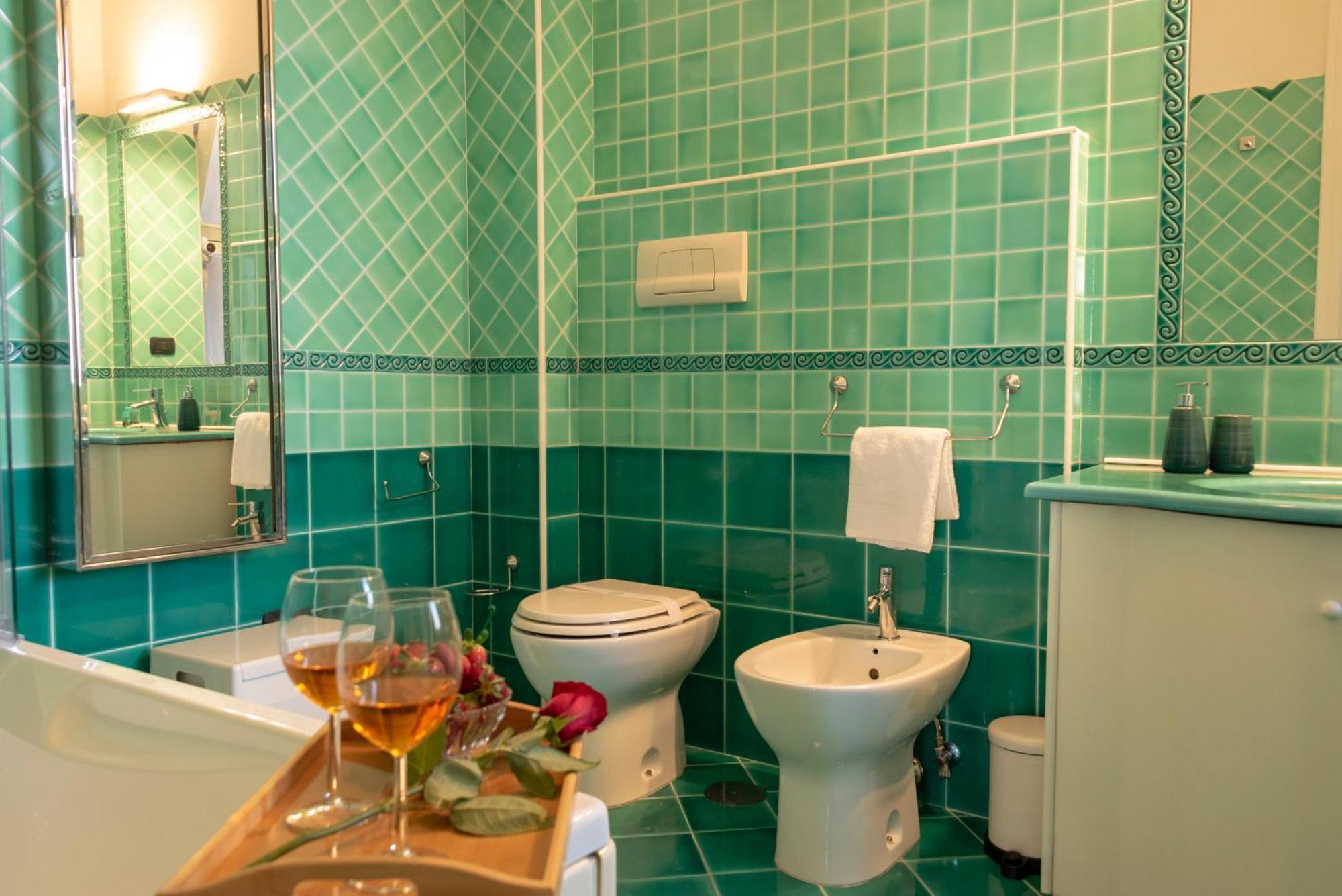 Reginella Guest House ซาแลร์โน ภายนอก รูปภาพ