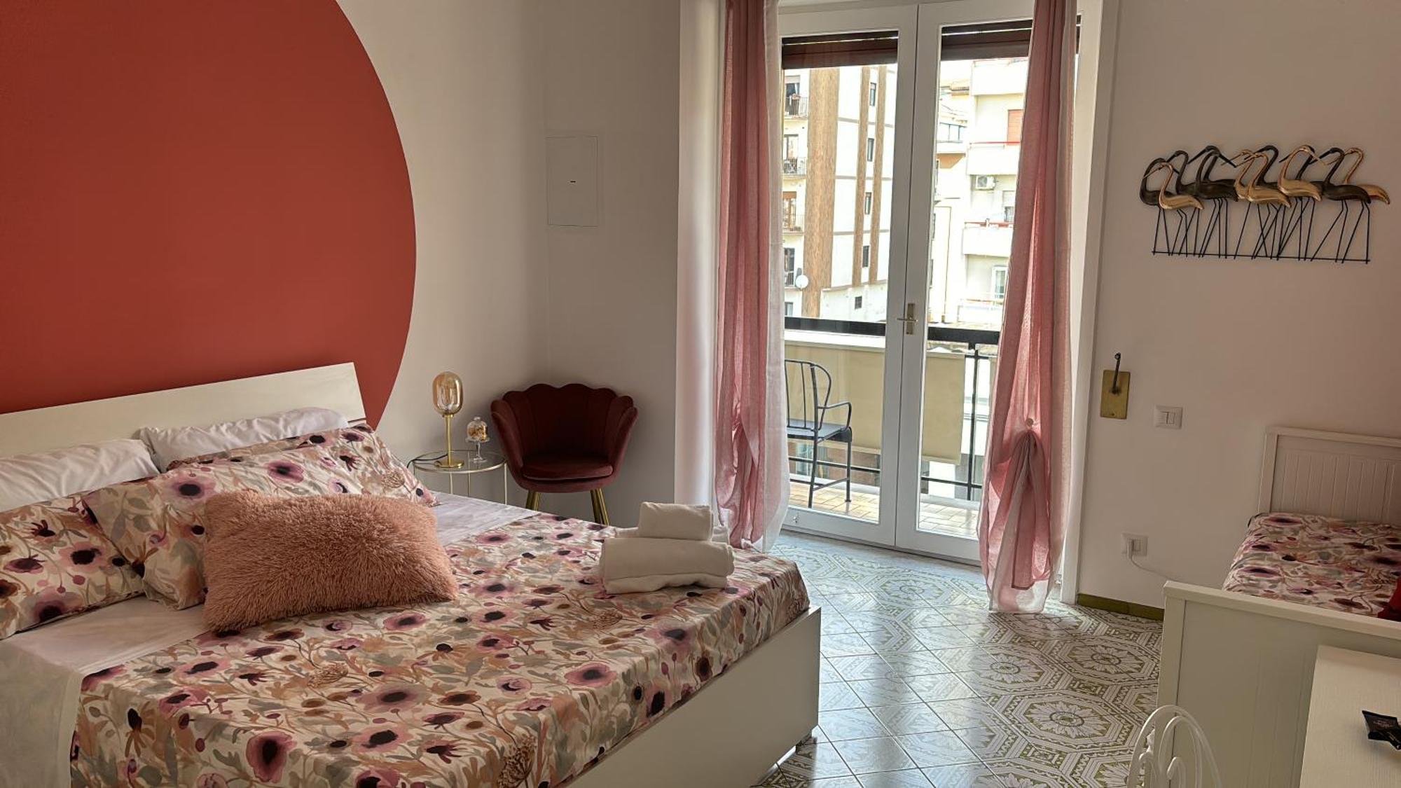 Reginella Guest House ซาแลร์โน ภายนอก รูปภาพ